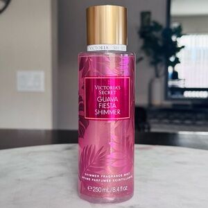 Victoria’s Secret Guava Fiesta Shimmer Mist NWT